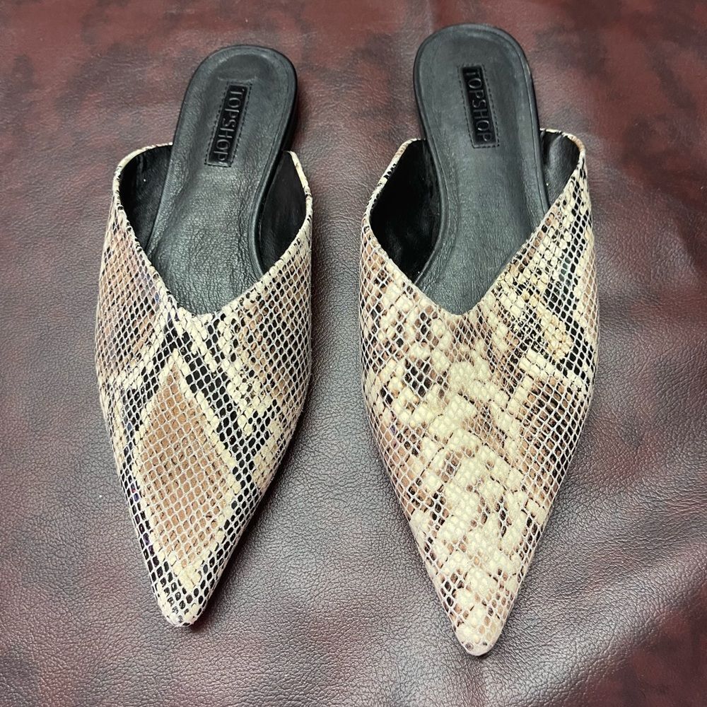 Topshop animal print snake mules, size 5/38 which is a 7 1/2 US‎